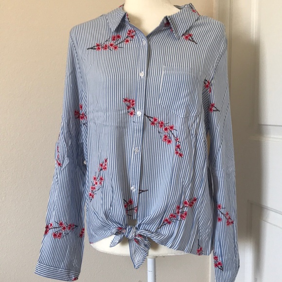 Tops - floral blue stripe womens long sleeve top size L